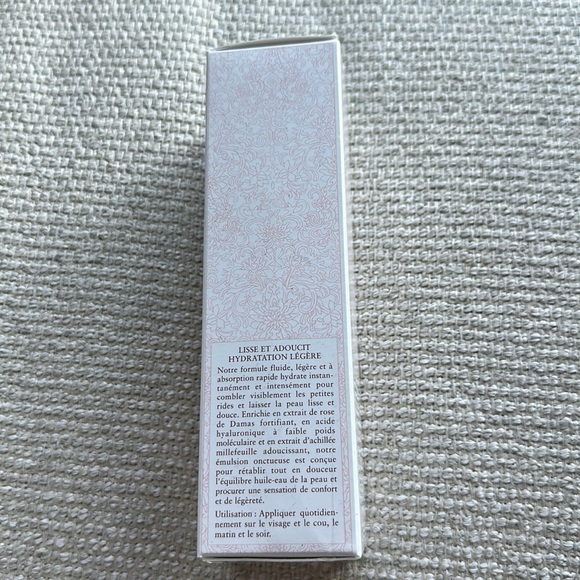 Fresh Rose Deep Hydration Balancing Emulsion - Picture 2 of 6